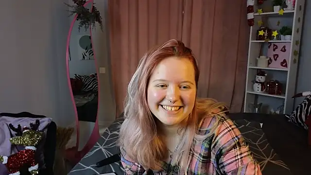 RoseThomas  online show from December 15, 2025, 8:53 am