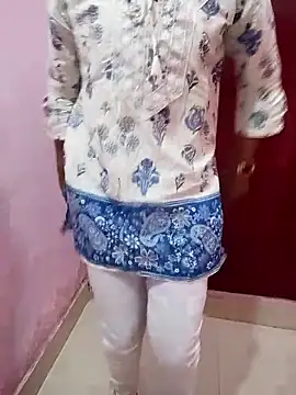 pari rani7 online show from November 1, 2025, 3:46 am