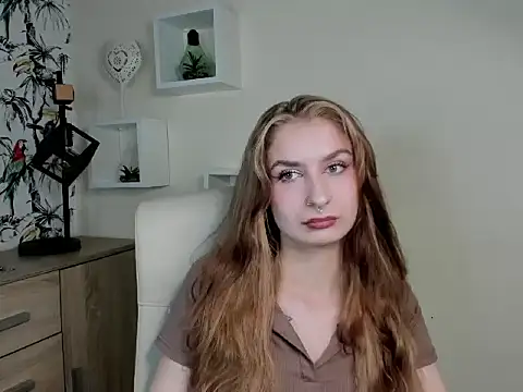 NinaBlond1 online show from September 25, 2025, 6:08 am