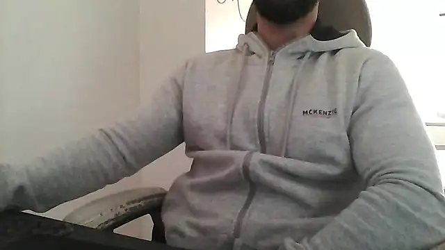 yourfantasy777 online show from March 12, 2026, 12:42 pm