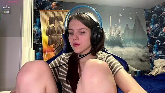 Snapshot of Elira_Breeze chatting on February 26, 2026, 2:50 pm Elira Breeze online show from February 26, 2026, 2:50 pm