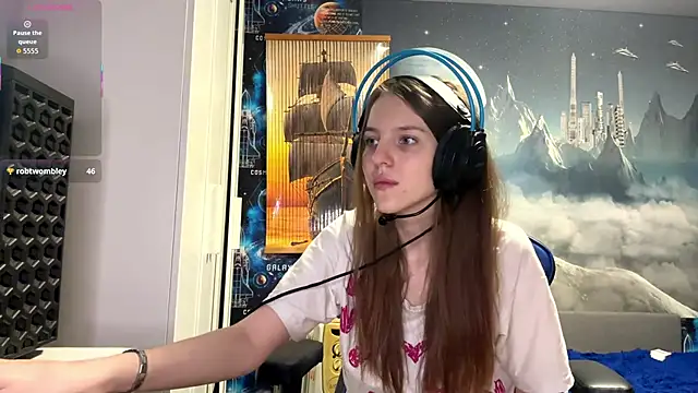 Snapshot of Elira_Breeze chatting on February 20, 2026, 4:53 pm Elira Breeze online show from February 20, 2026, 4:53 pm