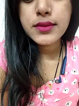 suzika  online show from November 8, 2025, 9:07 pm