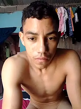 Snapshot of SalariedNudist chatting on October 2, 2025, 5:27 pm SalariedNudist online show from October 2, 2025, 5:27 pm