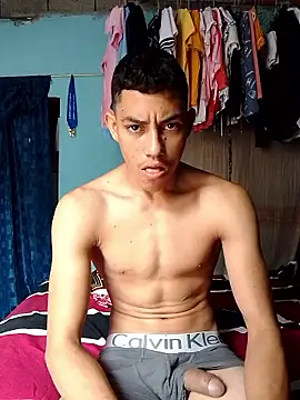 Snapshot of SalariedNudist chatting on September 30, 2025, 2:45 pm SalariedNudist online show from September 30, 2025, 2:45 pm