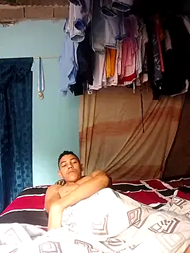 Snapshot of SalariedNudist chatting on October 4, 2025, 3:13 pm SalariedNudist online show from October 4, 2025, 3:13 pm