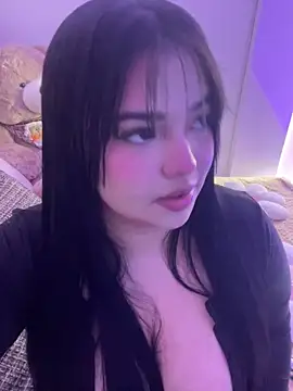 Mericute  online show from March 26, 2026, 2:32 am