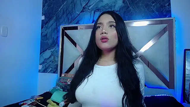 ladymooncs online show from July 19, 2026, 9:33 pm