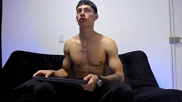 jey cox23 online show from November 18, 2025, 10:40 am