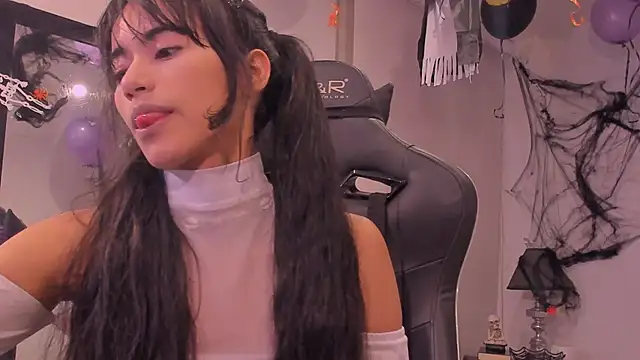 Rouse Monroe online show from October 15, 2025, 4:11 am