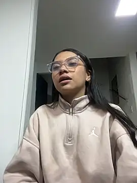gabriela paris online show from July 25, 2026, 4:42 am
