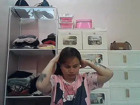 Amarrahlyn online show from July 15, 2026, 9:27 am