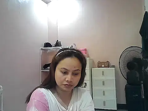 Amarrahlyn online show from July 23, 2026, 9:44 pm