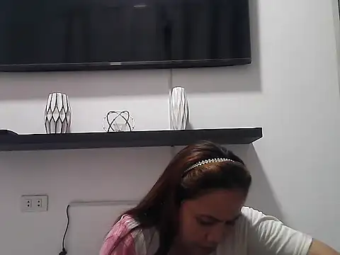 Amarrahlyn online show from July 19, 2026, 10:12 am