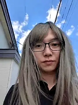 takusaki223 online show from April 19, 2026, 3:18 am