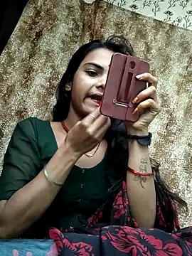 Snapshot of PRACHI-743 chatting on November 6, 2025, 1:09 am PRACHI-743 online show from November 6, 2025, 1:09 am