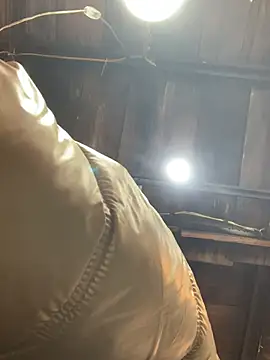 Halyy xx online show from February 25, 2026, 10:04 am