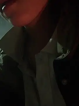 Halyy xx online show from March 4, 2026, 1:30 pm