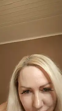 MarinaMargo online show from November 18, 2025, 12:04 am