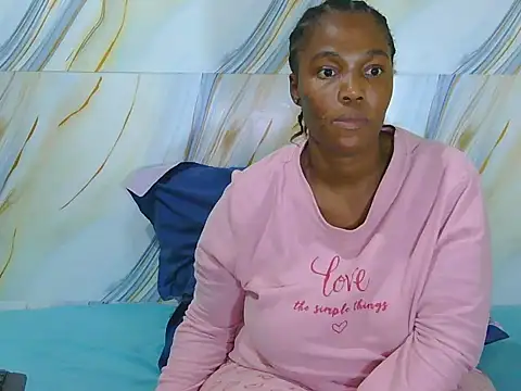 Snapshot of best_frnd chatting on November 25, 2025, 7:36 pm best frnd online show from November 25, 2025, 7:36 pm