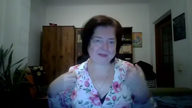 Violet Pulse online show from December 3, 2025, 2:16 pm