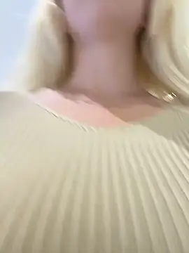 RonnieKiss online show from March 10, 2026, 9:57 am