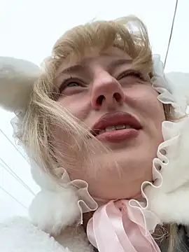 RonnieKiss online show from September 30, 2025, 3:34 am