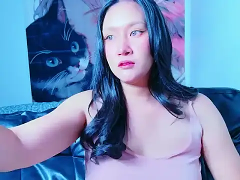Snapshot of Lalacream12 chatting on October 17, 2025, 9:45 am Lalacream12 online show from October 17, 2025, 9:45 am