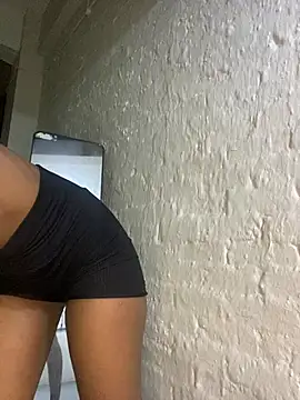 21shazzy online show from February 25, 2026, 4:12 am