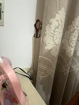 Snapshot of AZ37866 chatting on February 24, 2026, 2:07 pm AZ37866 online show from February 24, 2026, 2:07 pm