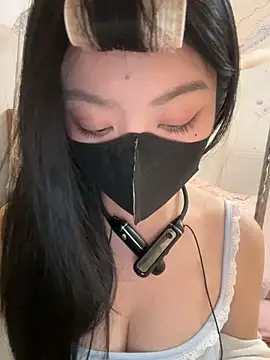 Snapshot of AZ37866 chatting on February 14, 2026, 2:17 pm AZ37866 online show from February 14, 2026, 2:17 pm