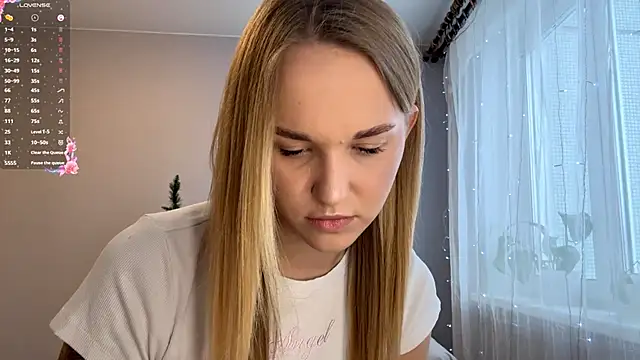 TanekaBoitel online show from January 12, 2026, 12:34 pm