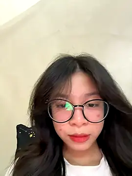 mau15  online show from October 19, 2025, 9:45 am