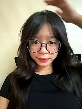 mau15  online show from October 21, 2025, 10:25 am
