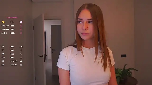 AdrianaCoenen online show from November 4, 2025, 6:22 pm