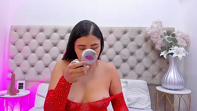 AnyaSosa  online show from September 27, 2025, 12:11 pm