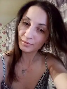 Snapshot of RitaLovvee chatting on October 8, 2025, 1:45 pm RitaLovvee online show from October 8, 2025, 1:45 pm