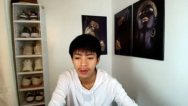 jayxxxlovescock online show from September 27, 2025, 4:13 pm