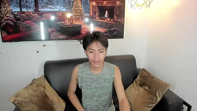 jayxxxlovescock online show from October 26, 2025, 4:51 pm