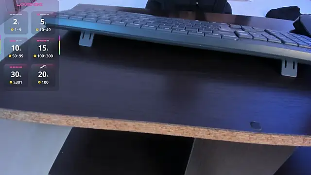 Snapshot of _Malak chatting on November 17, 2025, 6:23 pm Malak online show from November 17, 2025, 6:23 pm