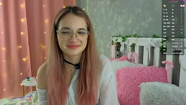 vivyboo111 online show from March 24, 2026, 9:26 pm