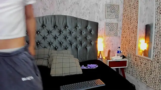 liam twiink online show from February 17, 2026, 3:26 am