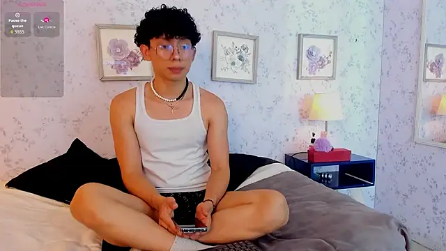 liam twiink online show from March 31, 2026, 7:27 pm