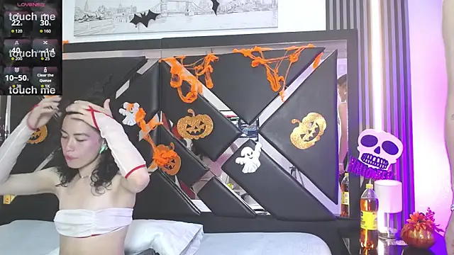 oblivionlove online show from October 27, 2025, 8:54 pm