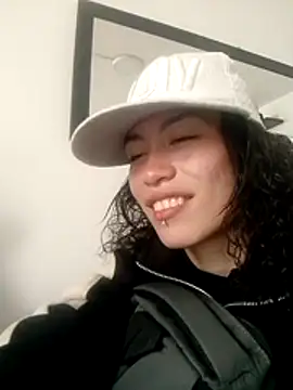 oblivionlove online show from November 26, 2025, 6:52 pm