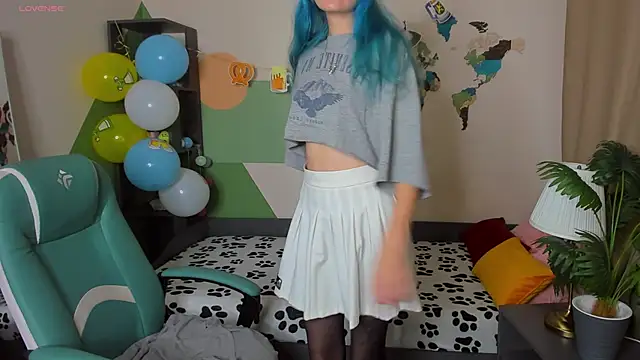 Lika Sky online show from September 22, 2025, 4:13 pm