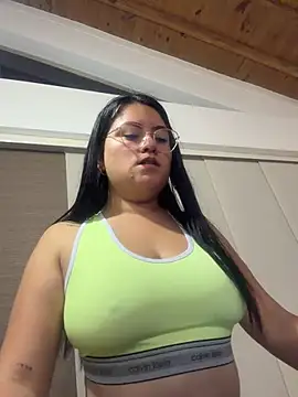 Snapshot of Catalina_22_ chatting on October 16, 2025, 12:52 am Catalina 22  online show from October 16, 2025, 12:52 am