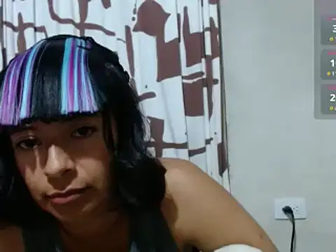 Snapshot of Acelinrose chatting on May 21, 2026, 12:52 am Acelinrose online show from May 21, 2026, 12:52 am