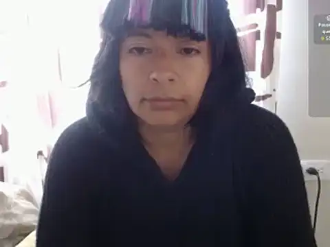 Snapshot of Acelinrose chatting on May 8, 2026, 12:20 pm Acelinrose online show from May 8, 2026, 12:20 pm