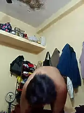 Snapshot of chunkyguy98 chatting on November 24, 2025, 5:18 am chunkyguy98 online show from November 24, 2025, 5:18 am